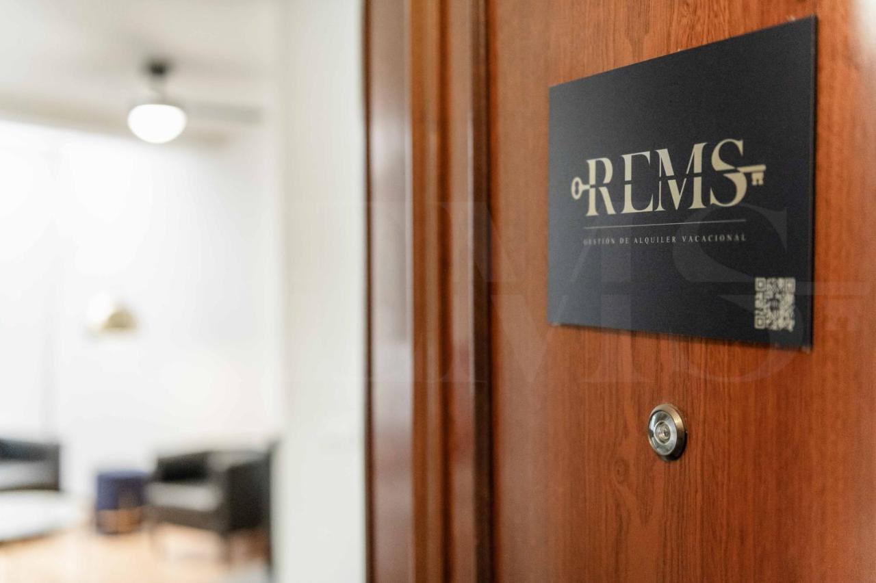 Appartement Modern Gem In Heart Of Malaga, Near Sights Rems Extérieur photo